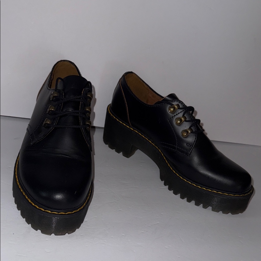 Dr. Martens Leona Lo Oxford Black Tie Platform Shoes Women’s Size 10